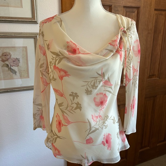 Banana Republic Tops - Banana Republic Cream and Pink Floral Blouse